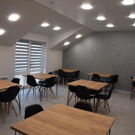 Готельні Кімнати Bodro Clinic Novovolyns'k Bagian luar foto
